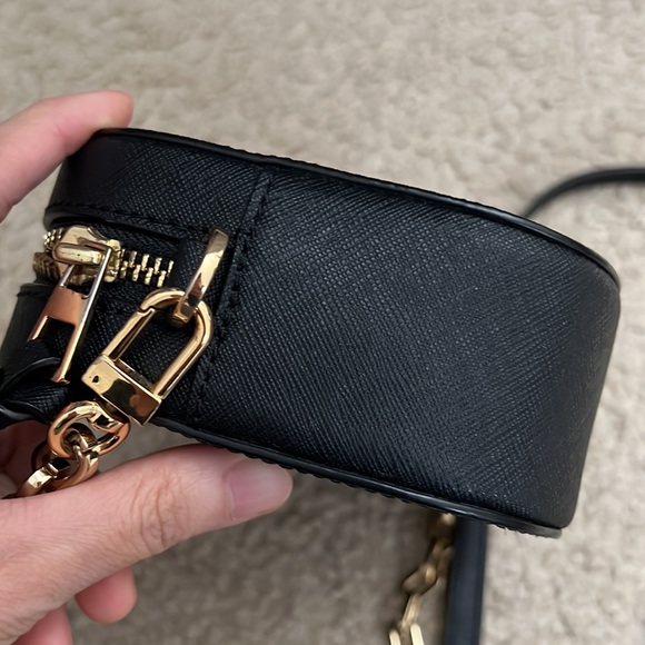 Tory burch Robinson Round Crossbody Bag Black preowned - Picture 9 of 15